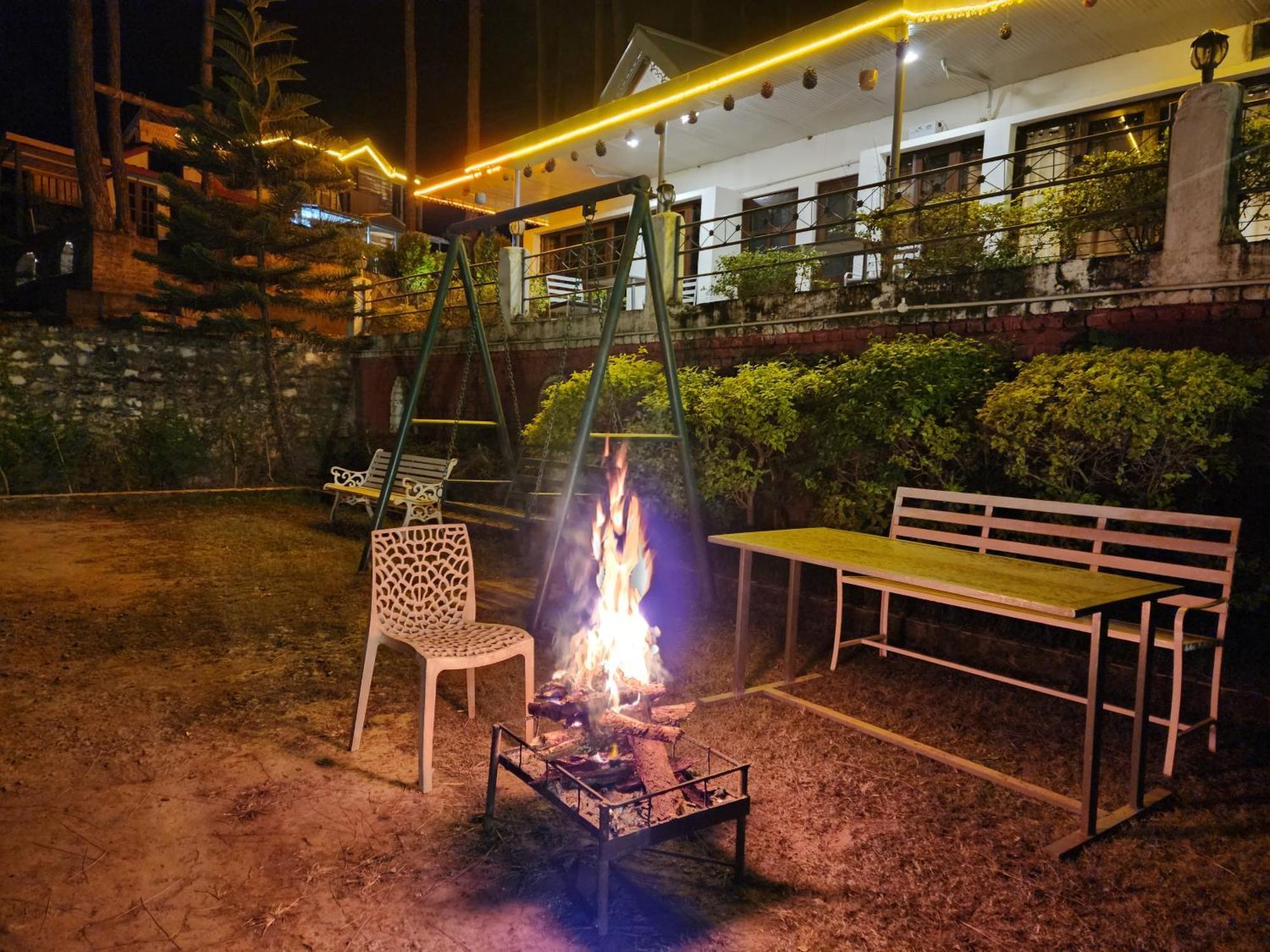 Pine Valley Resort กัสซอลี ภายนอก รูปภาพ