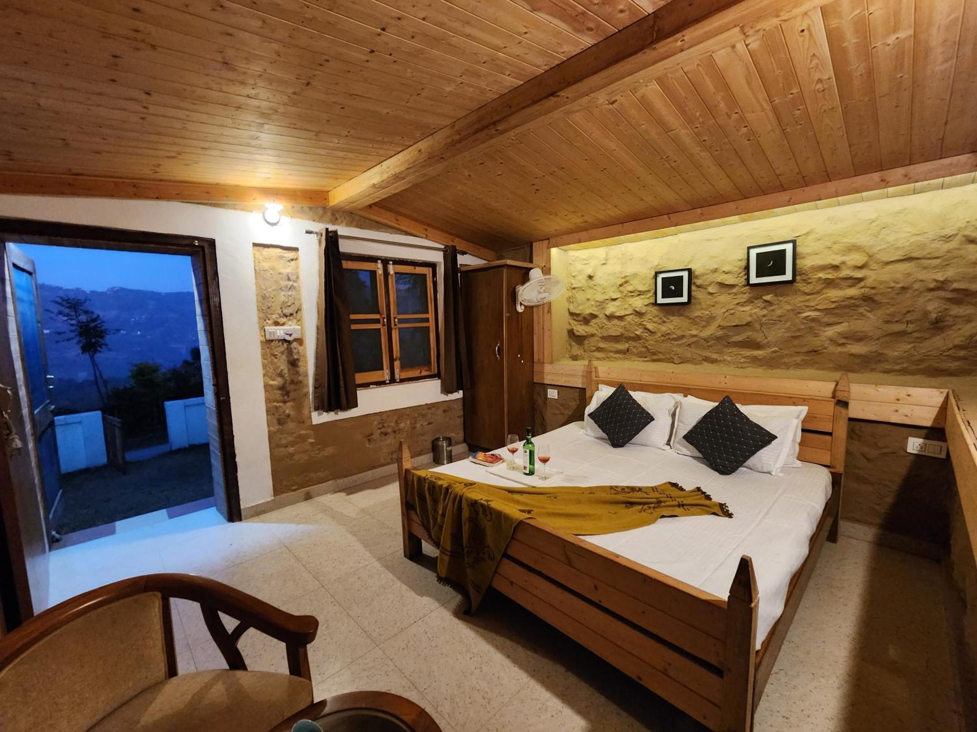Pine Valley Resort กัสซอลี ภายนอก รูปภาพ